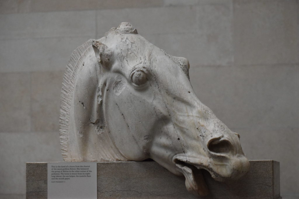 大英博物館　パルテノン神殿の彫刻